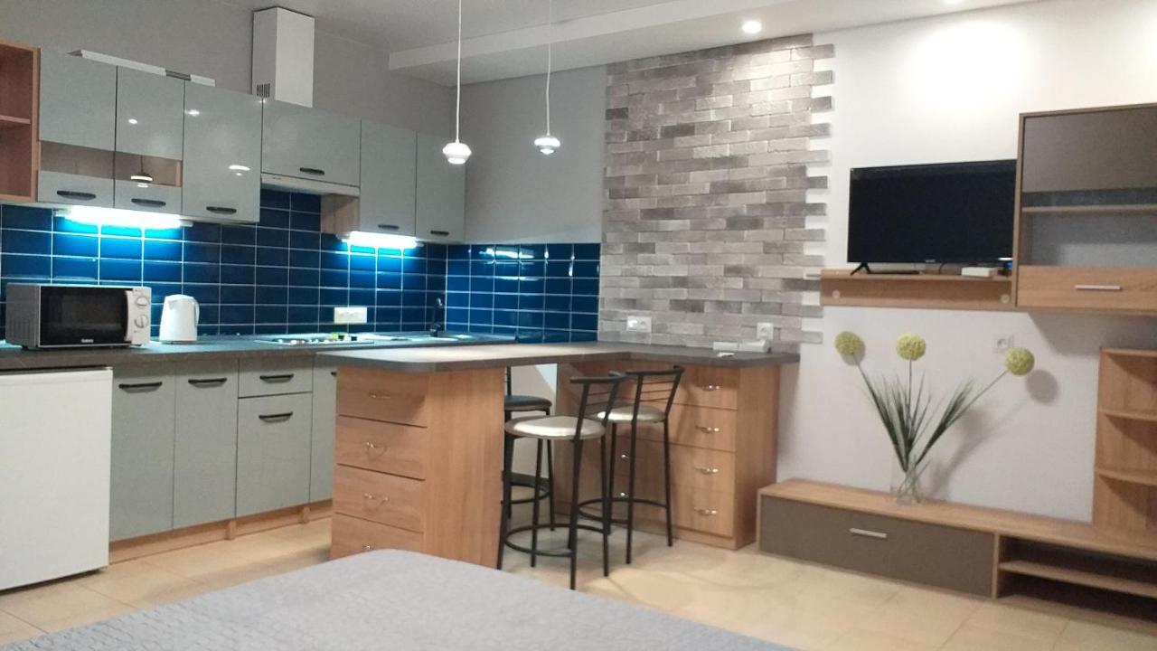 Ferienwohnung Apartamenti Mayak Odessa Exterior foto